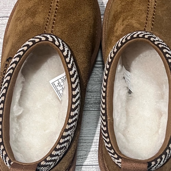 Koolaburra kids Tan Suede Slip-Ons - Picture 2 of 5